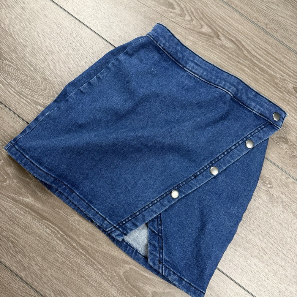 We The Free Women's Denim Asymmetrical Wrap Snap Button Mini Skirt Blue Size 2
